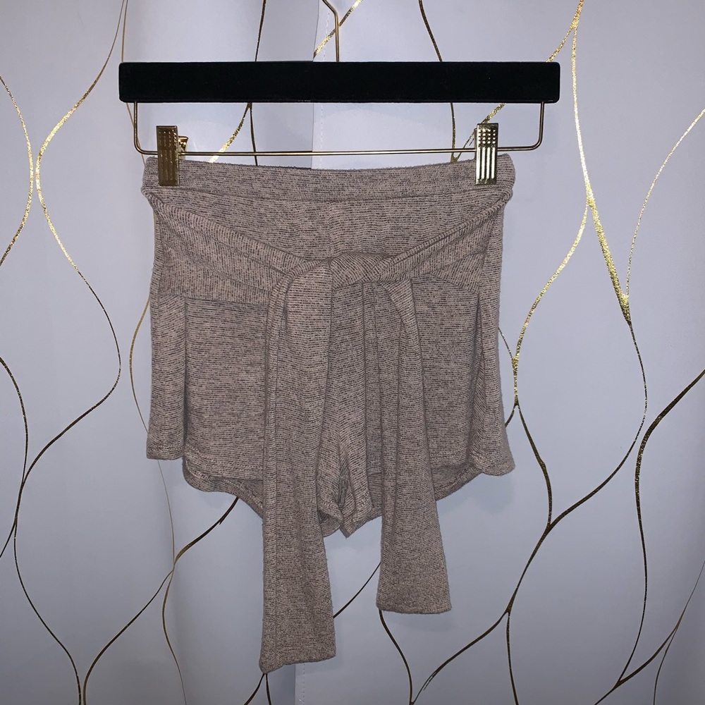 Crop t-shirt and shorts set - Picture 3 of 5